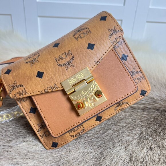 💋 MCM Mini Accordion Bag - Picture 8 of 10